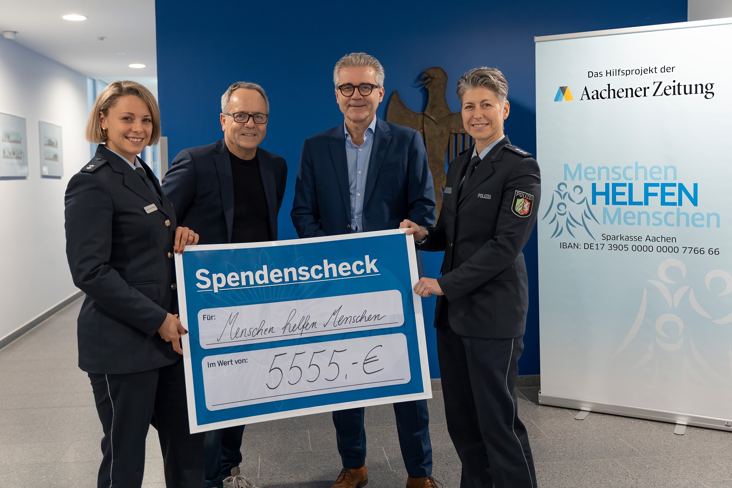 Polizei Aachen unterstützt "Menschen helfen Menschen"